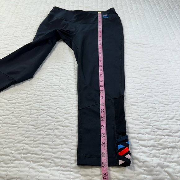 Fila Workout Black Capris with Red and Blue Accents in Size S - Picture 2 of 10